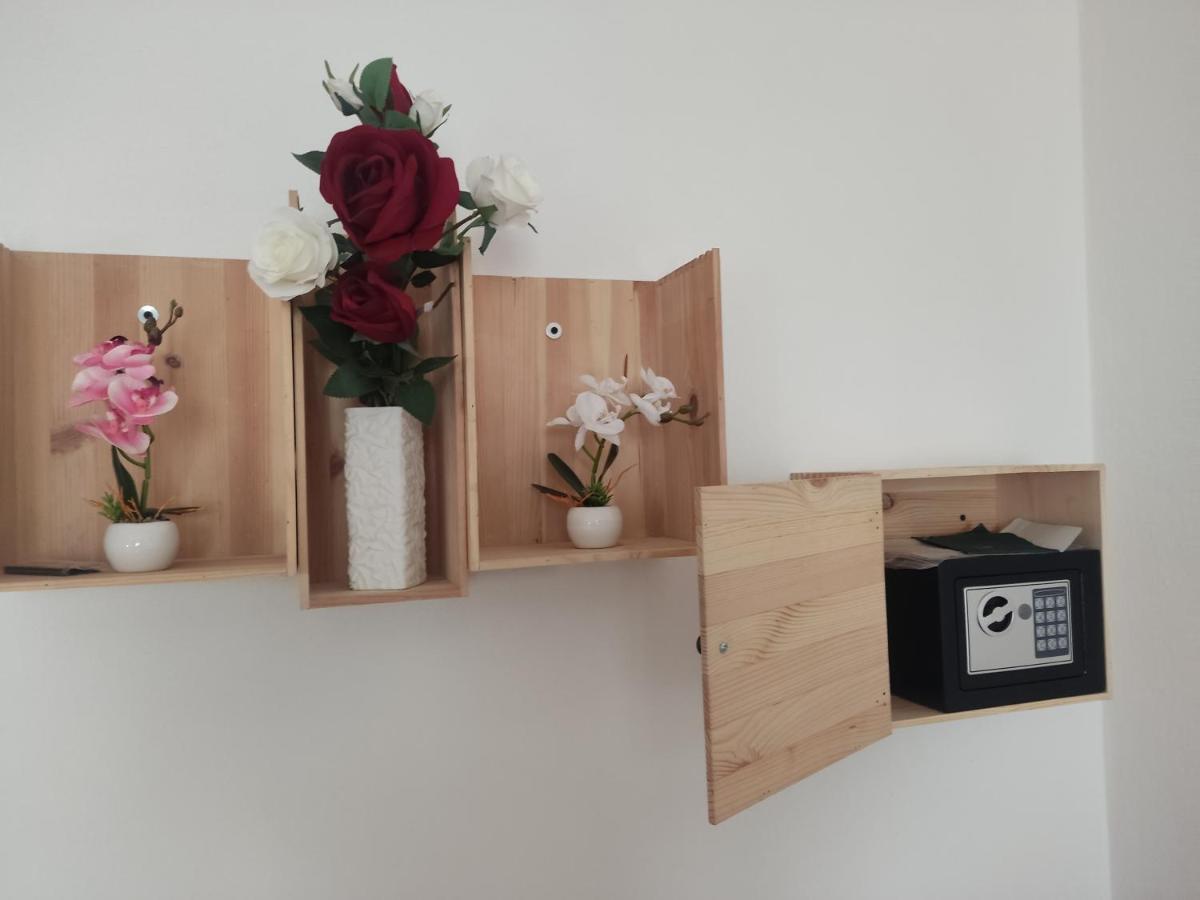 Tirano Express Luxury Apartments Dış mekan fotoğraf