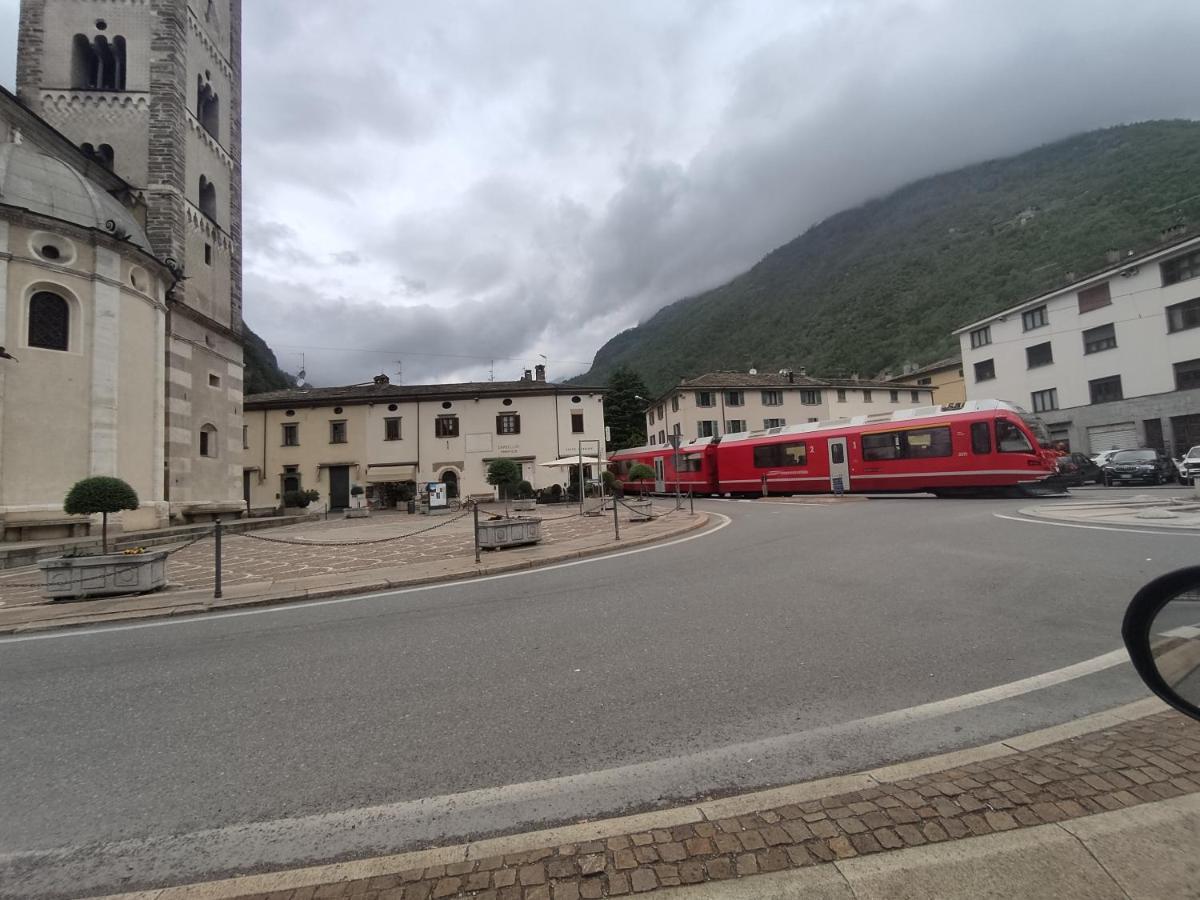 Tirano Express Luxury Apartments Dış mekan fotoğraf