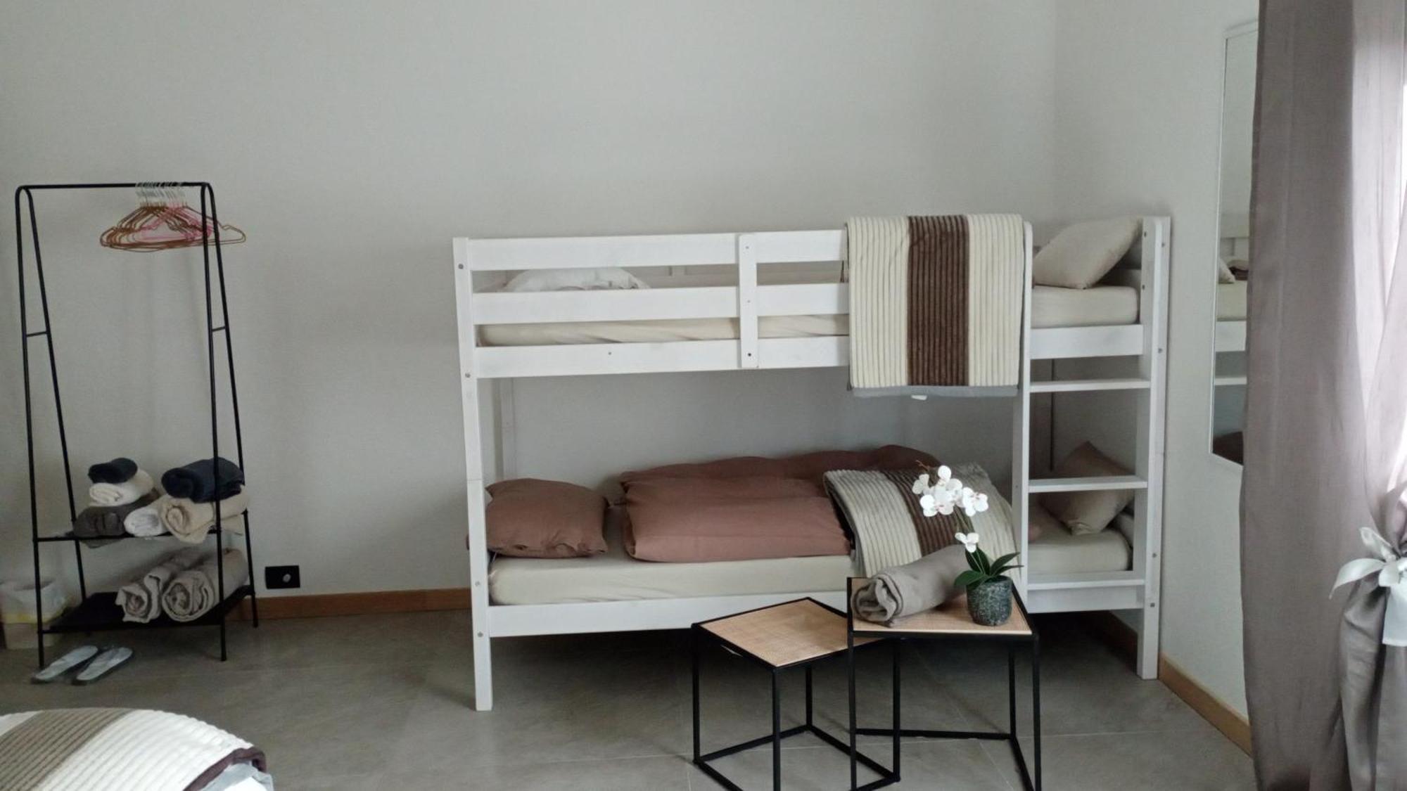 Tirano Express Luxury Apartments Dış mekan fotoğraf